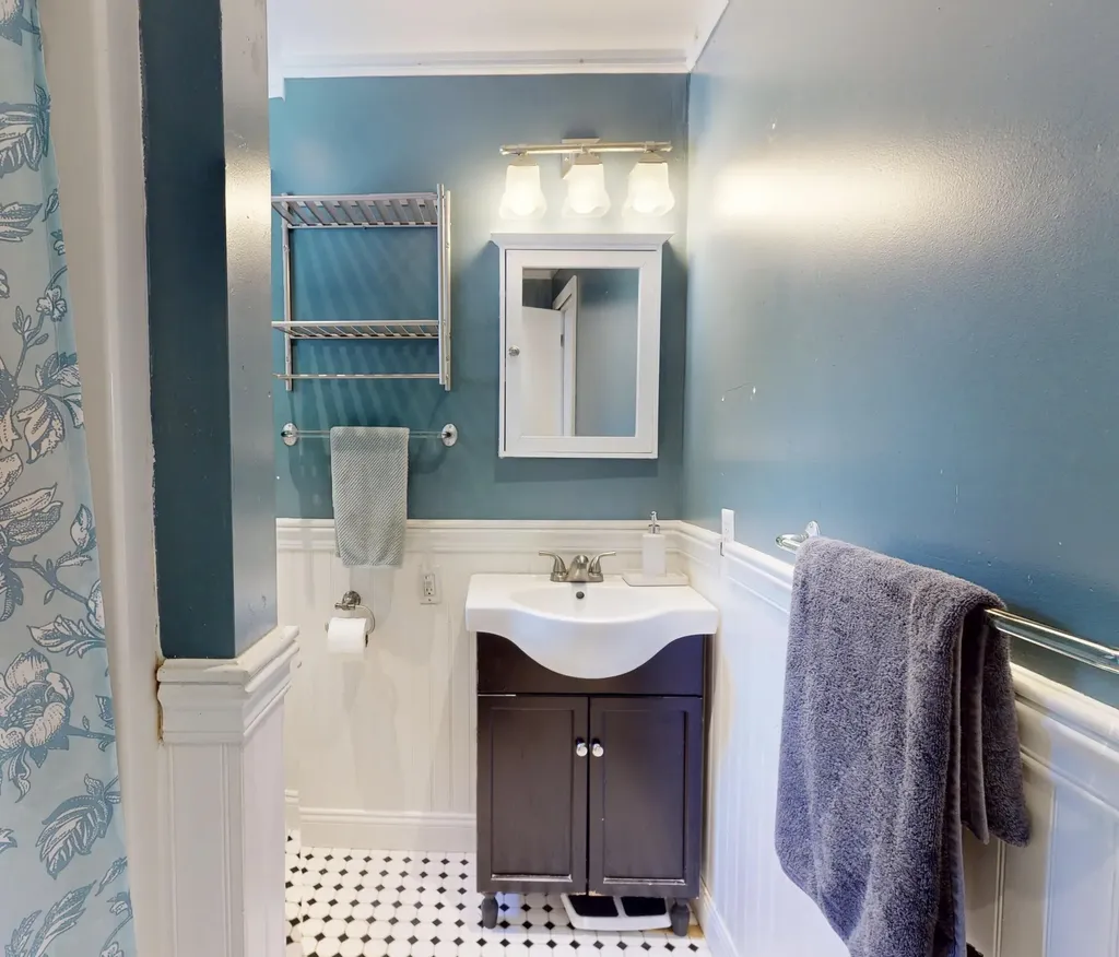 333 Old County Road Rockland ME 04841