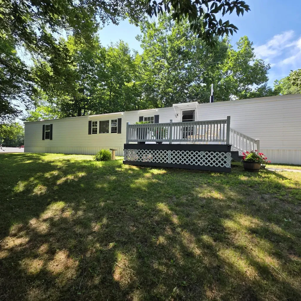 18 Hilltop Court Turner ME 04282