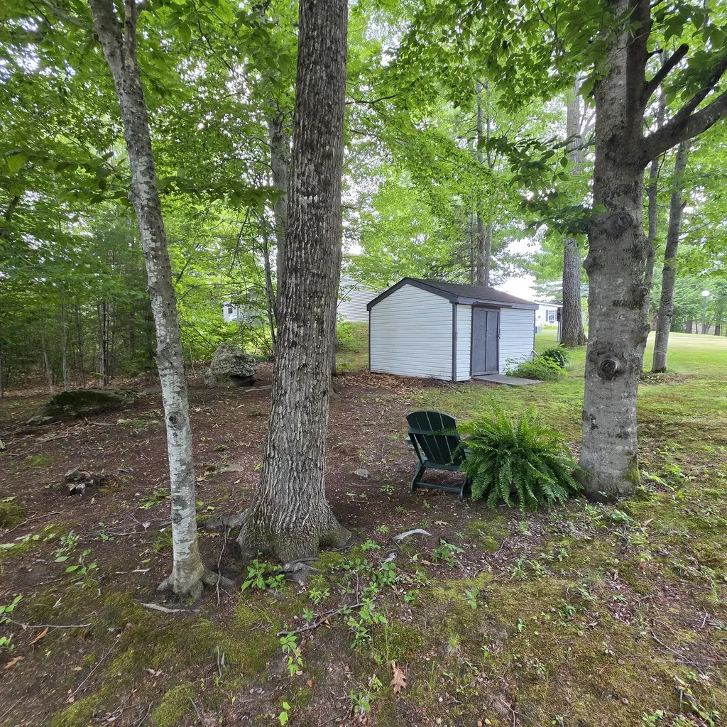 18 Hilltop Court Turner ME 04282
