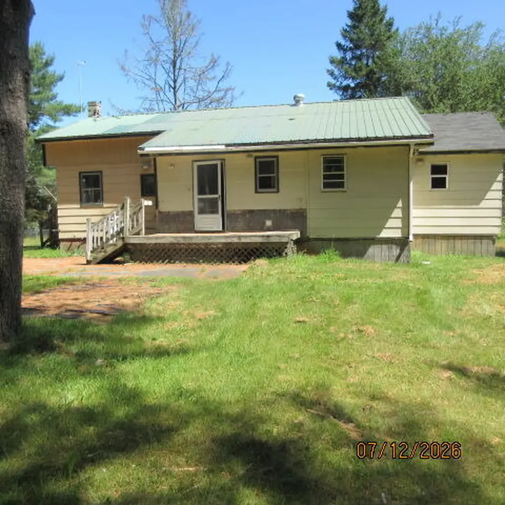 24 Currier Drive Hermon ME 04401