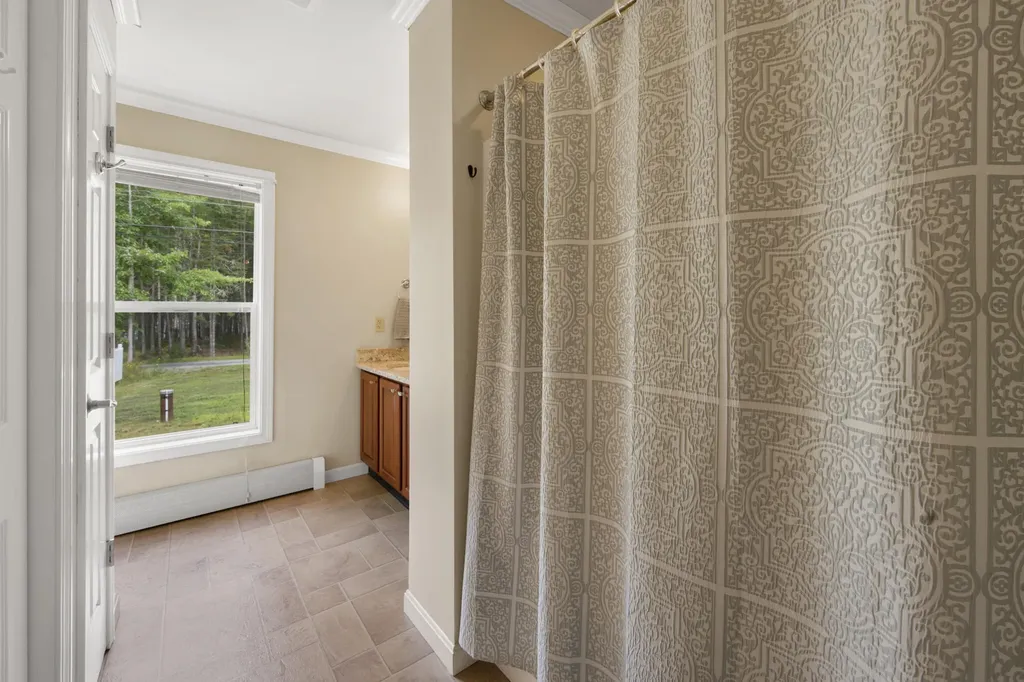 49 Falcon Lane Lamoine ME 04605