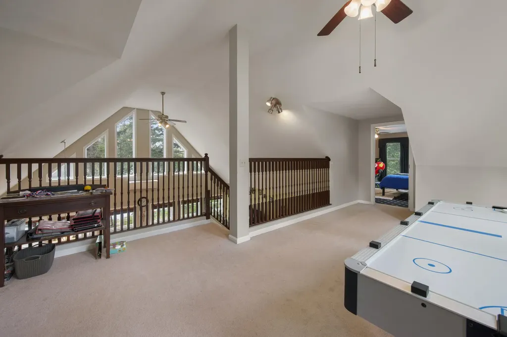 49 Falcon Lane Lamoine ME 04605