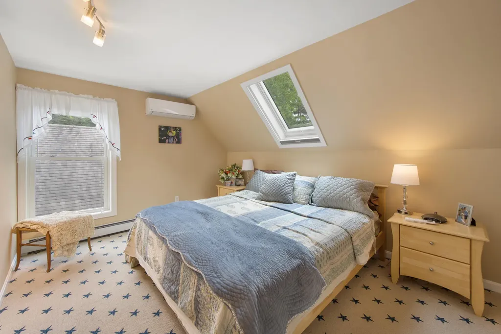 49 Falcon Lane Lamoine ME 04605