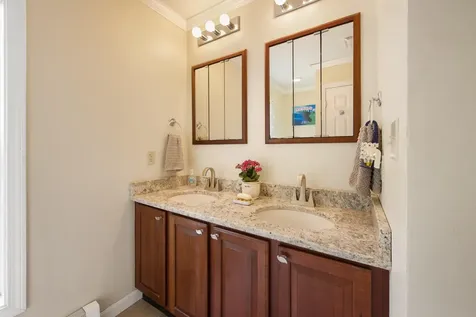 49 Falcon Lane Lamoine ME 04605