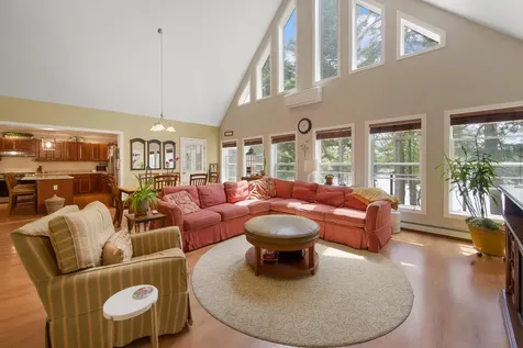 49 Falcon Lane Lamoine ME 04605