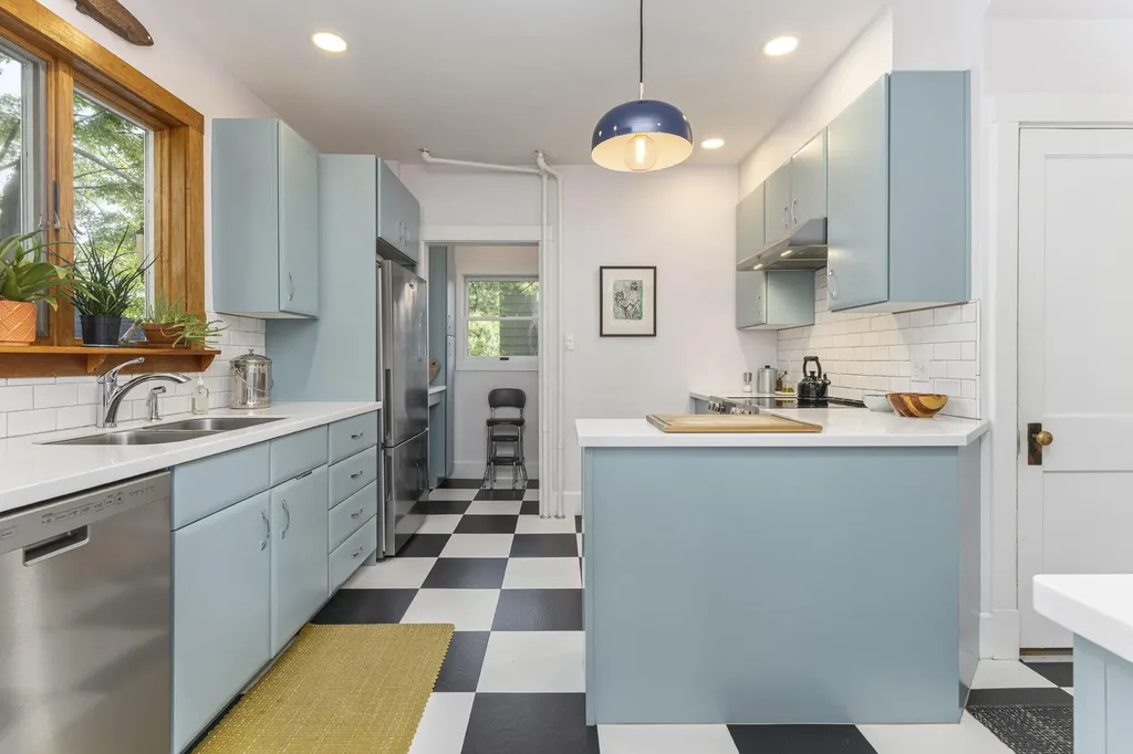 35 Washburn Avenue Portland ME 04101