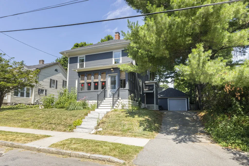 35 Washburn Avenue Portland ME 04101