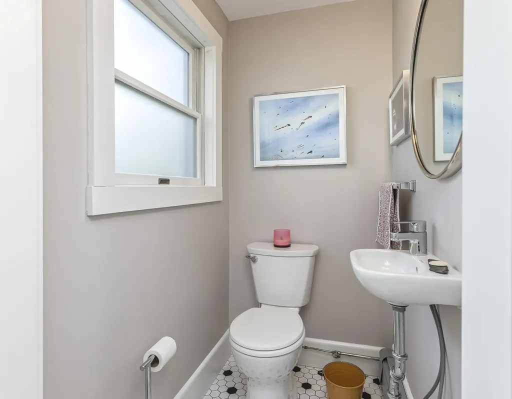 35 Washburn Avenue Portland ME 04101