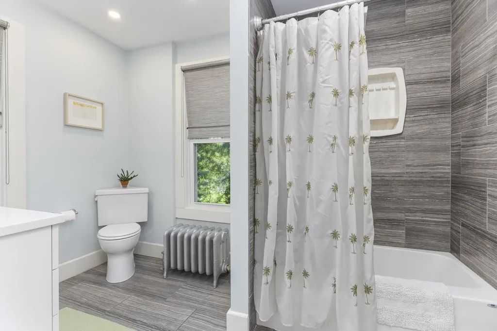 35 Washburn Avenue Portland ME 04101