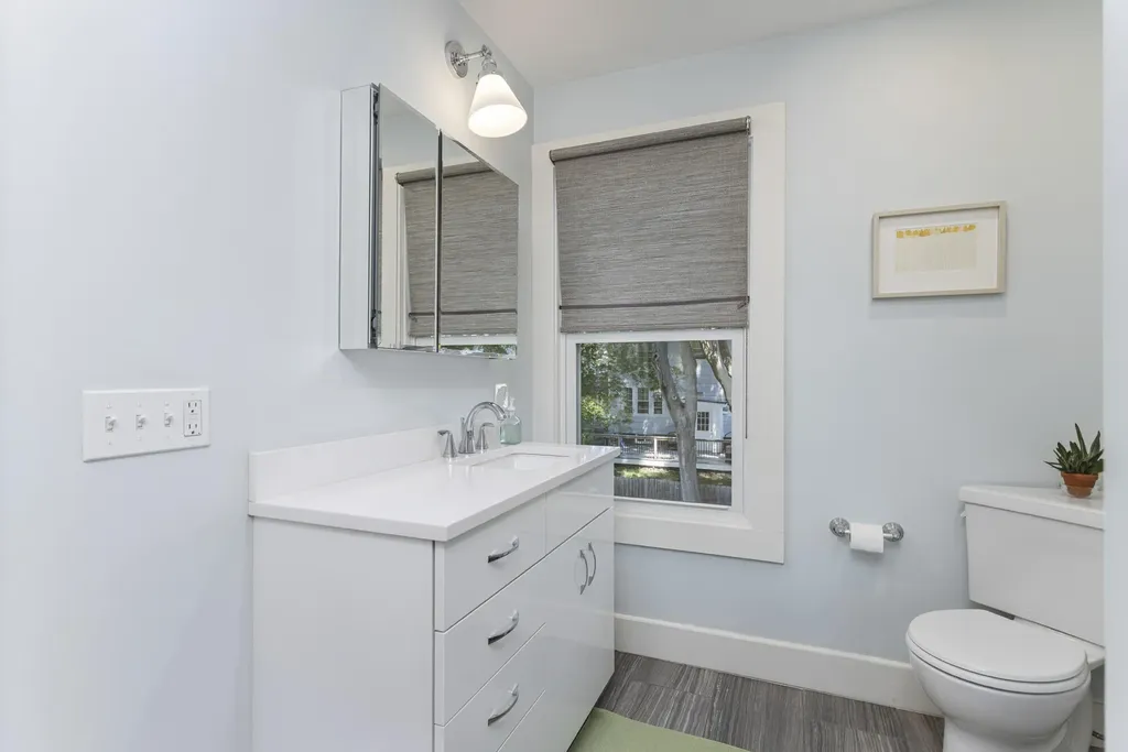 35 Washburn Avenue Portland ME 04101