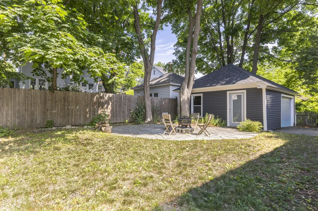35 Washburn Avenue Portland ME 04101