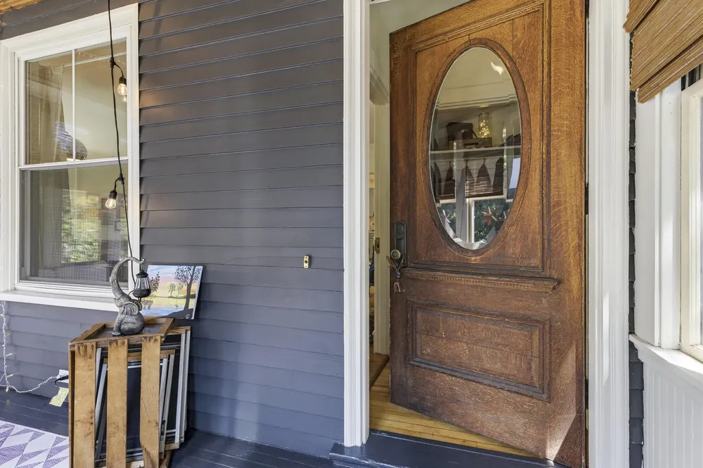 35 Washburn Avenue Portland ME 04101
