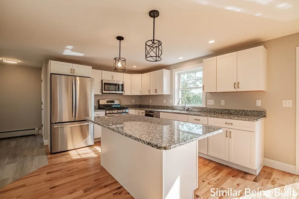 16 Louise Street Westbrook ME 04092