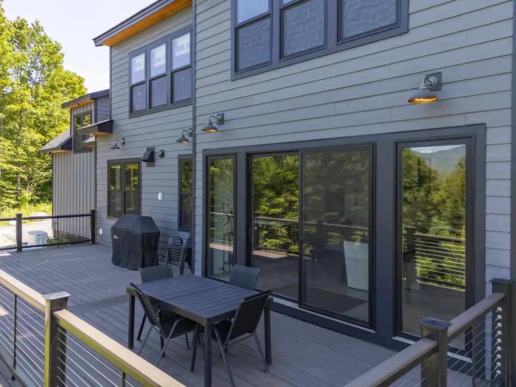 47 Tourmaline Way Newry ME 04261