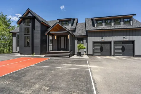 47 Tourmaline Way Newry ME 04261