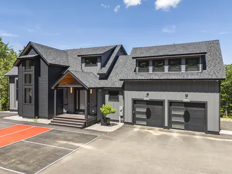 47 Tourmaline Way Newry ME 04261