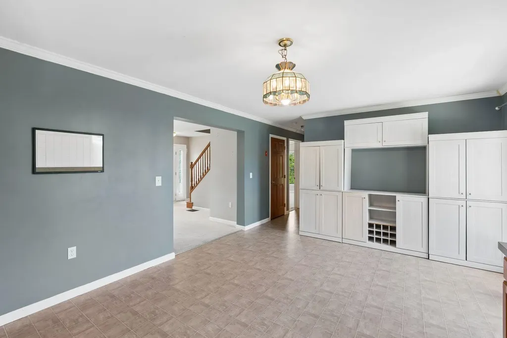 379 Waldoboro Road Friendship ME 04547
