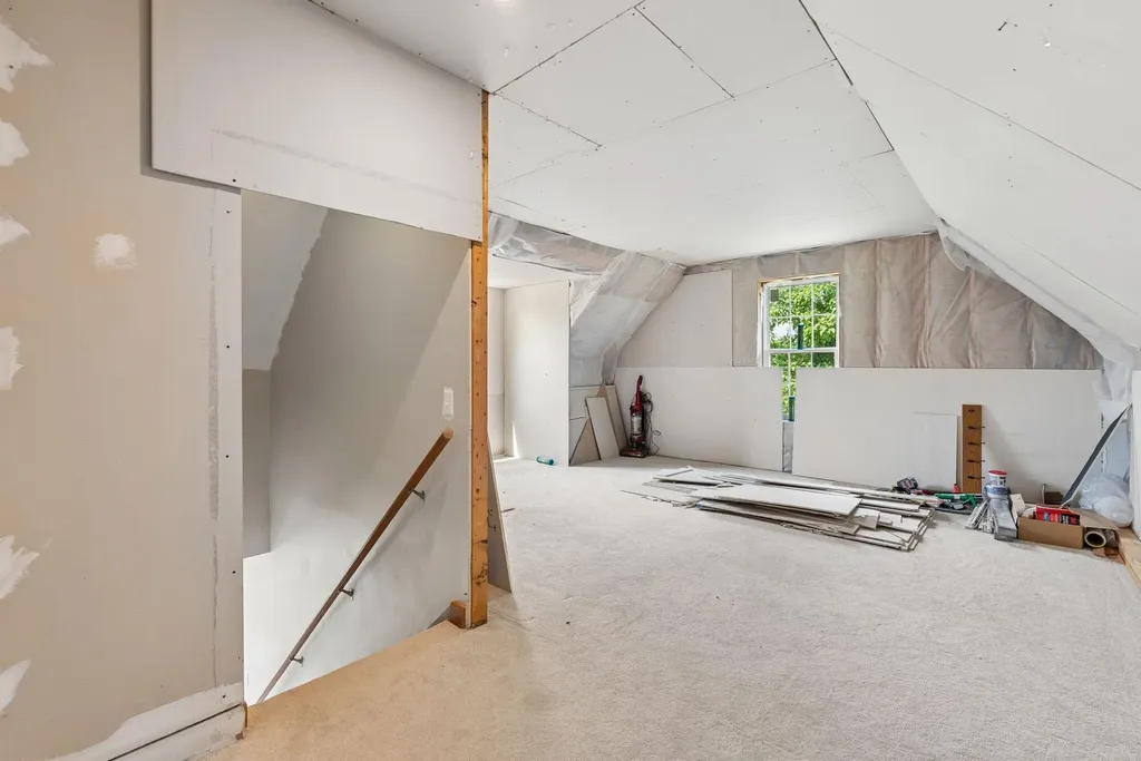379 Waldoboro Road Friendship ME 04547