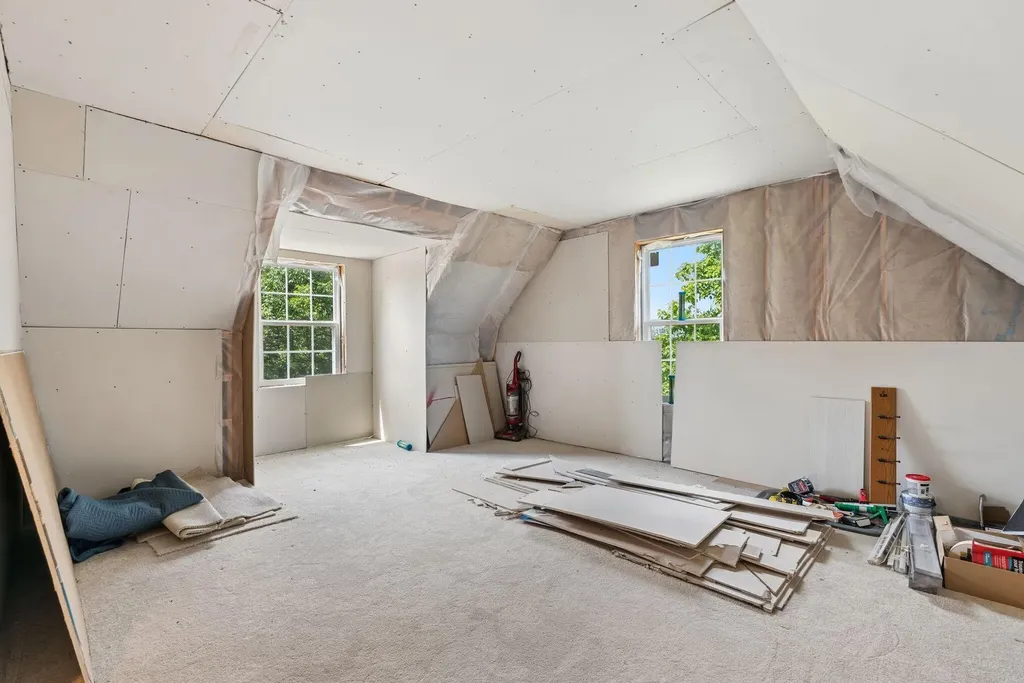 379 Waldoboro Road Friendship ME 04547