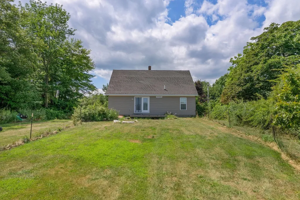 379 Waldoboro Road Friendship ME 04547