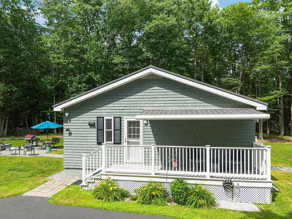 48 Sanford Road Augusta ME 04330