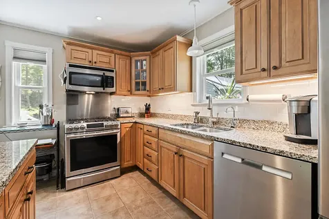48 Sanford Road Augusta ME 04330