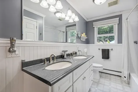 48 Sanford Road Augusta ME 04330