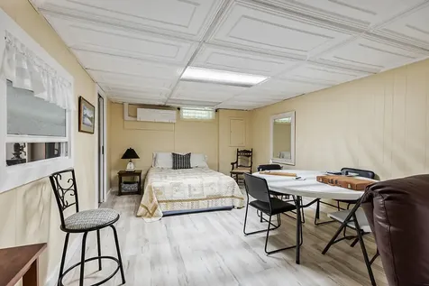 48 Sanford Road Augusta ME 04330