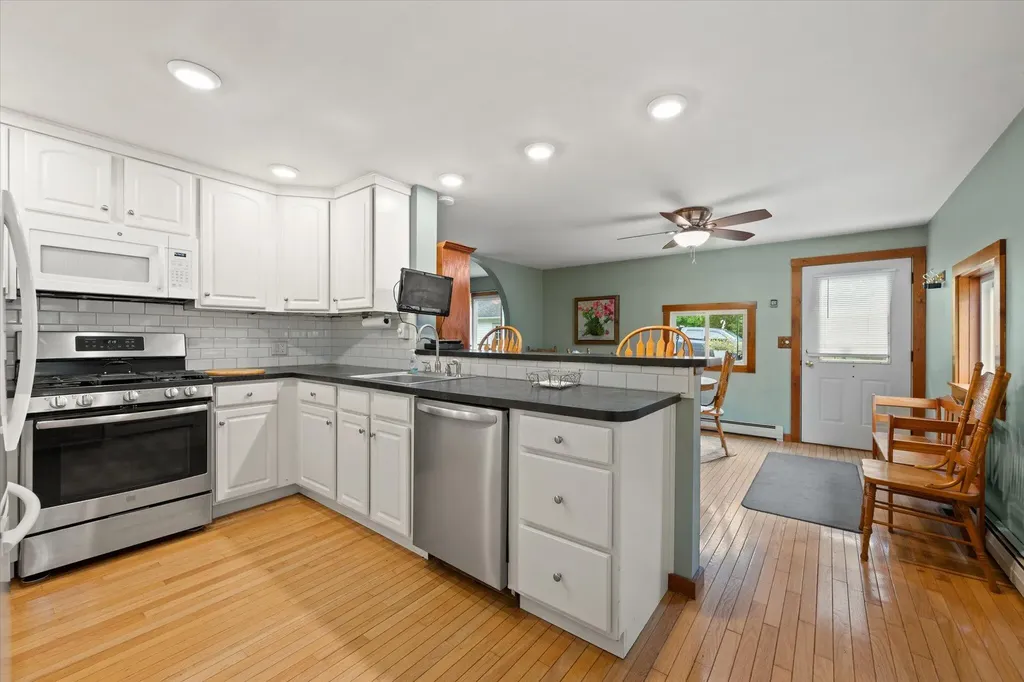 80 Levenseller Road Eddington ME 04428