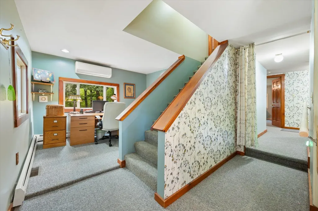 80 Levenseller Road Eddington ME 04428