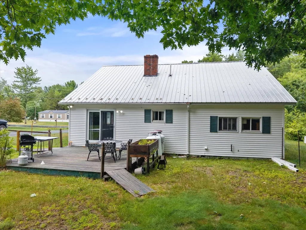 80 Levenseller Road Eddington ME 04428