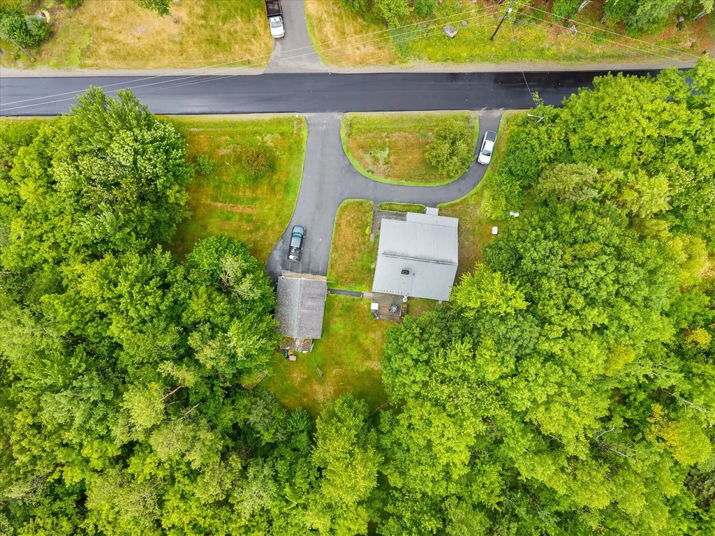 80 Levenseller Road Eddington ME 04428