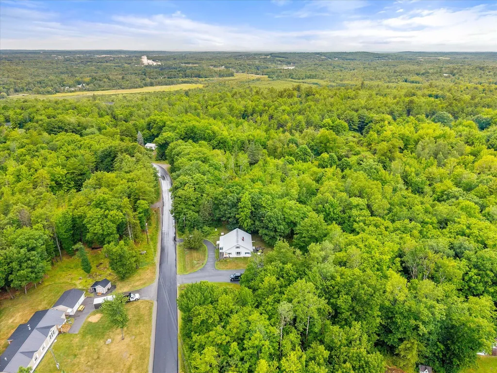 80 Levenseller Road Eddington ME 04428