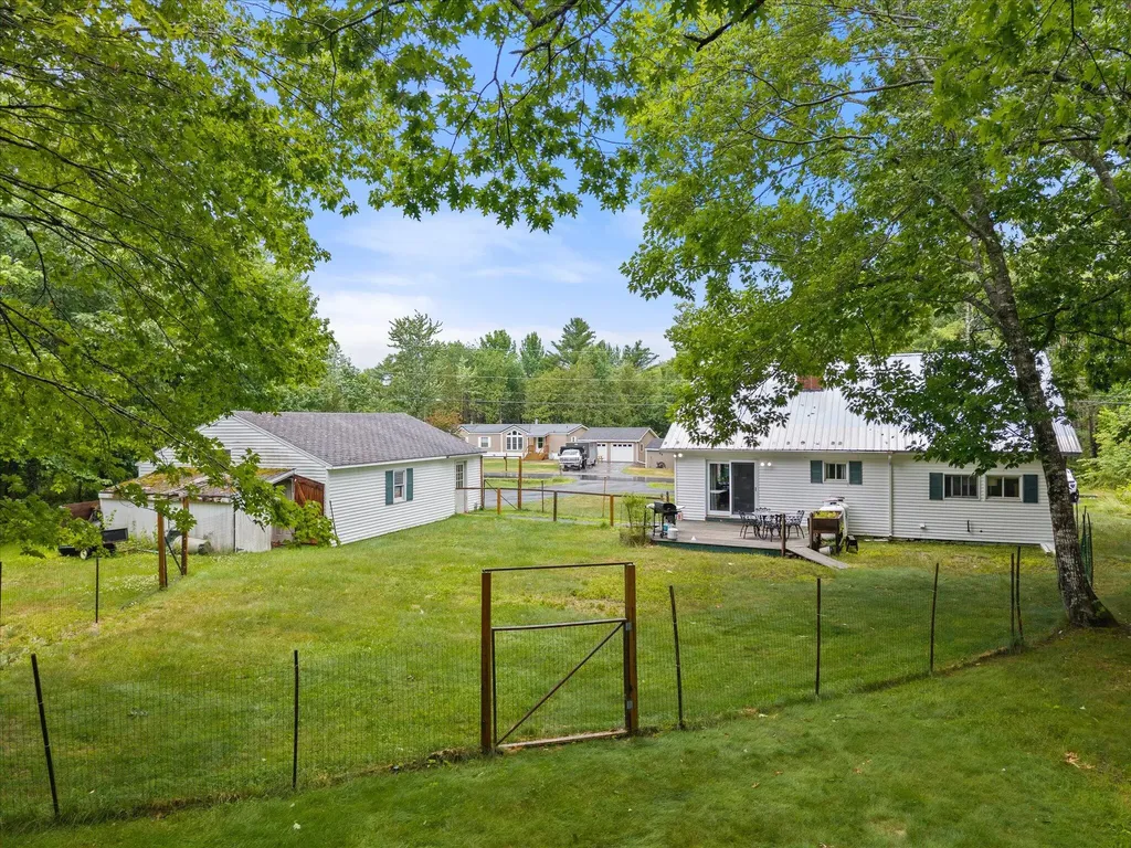 80 Levenseller Road Eddington ME 04428