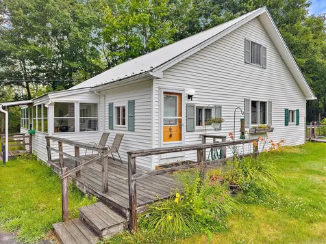 80 Levenseller Road Eddington ME 04428