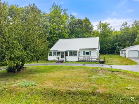 80 Levenseller Road Eddington ME 04428