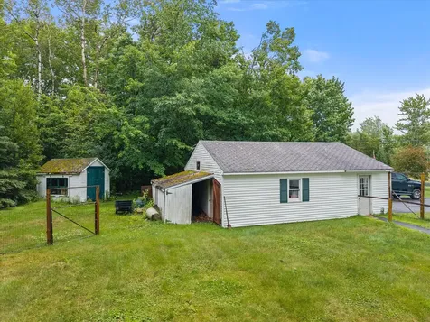 80 Levenseller Road Eddington ME 04428