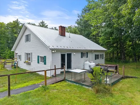 80 Levenseller Road Eddington ME 04428
