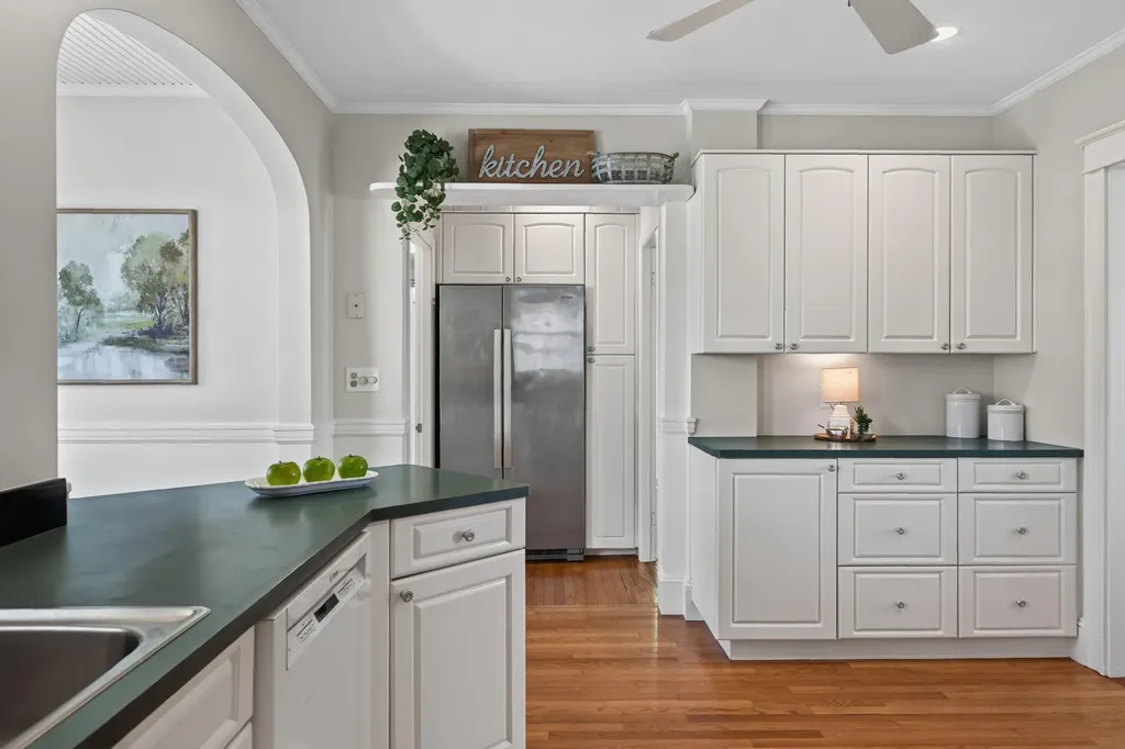 10 Bay Shore Drive Falmouth ME 04105