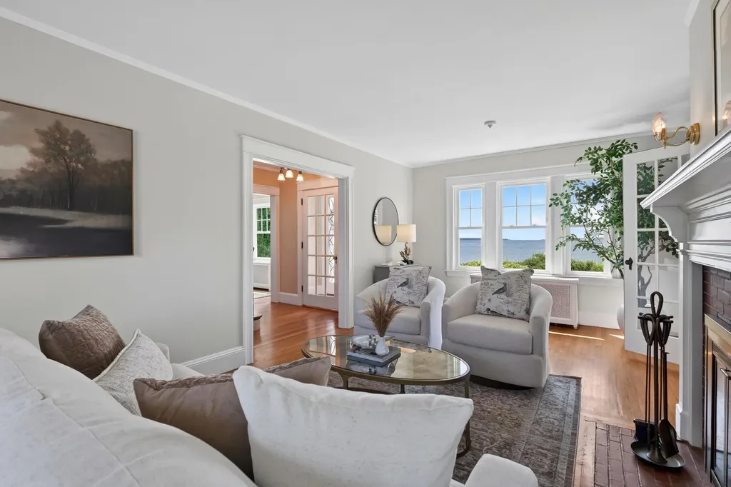 10 Bay Shore Drive Falmouth ME 04105