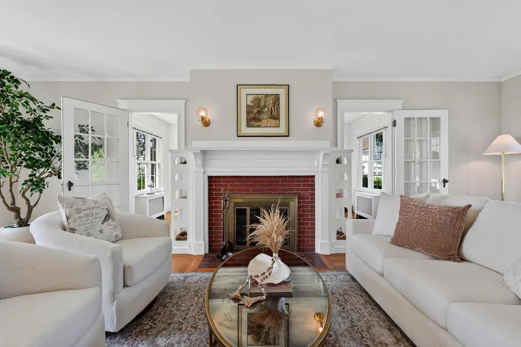 10 Bay Shore Drive Falmouth ME 04105