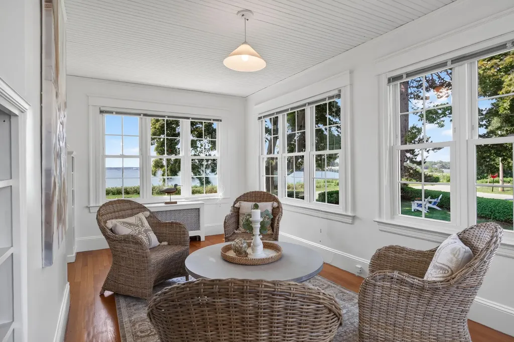 10 Bay Shore Drive Falmouth ME 04105