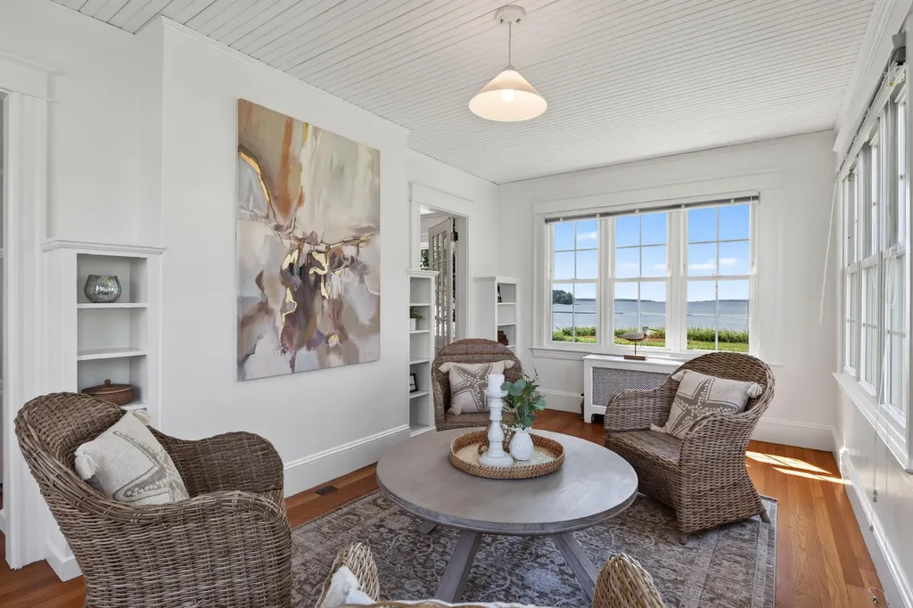 10 Bay Shore Drive Falmouth ME 04105