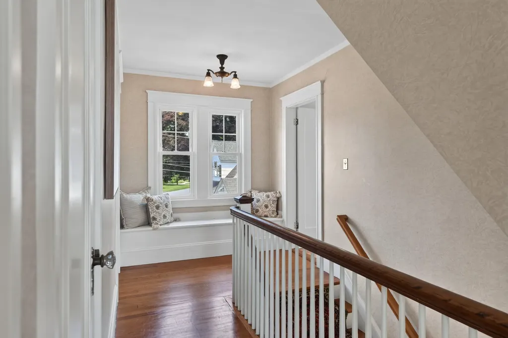 10 Bay Shore Drive Falmouth ME 04105