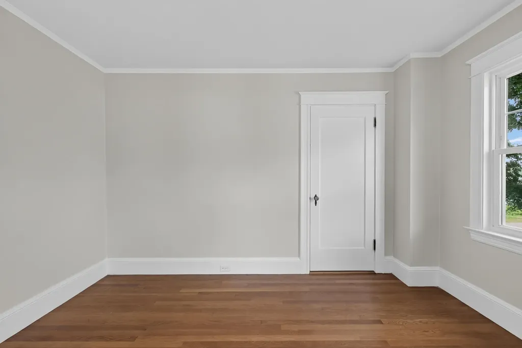 10 Bay Shore Drive Falmouth ME 04105