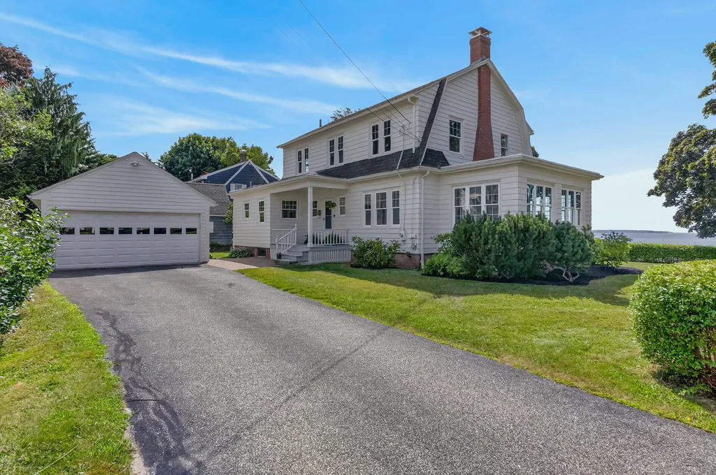10 Bay Shore Drive Falmouth ME 04105