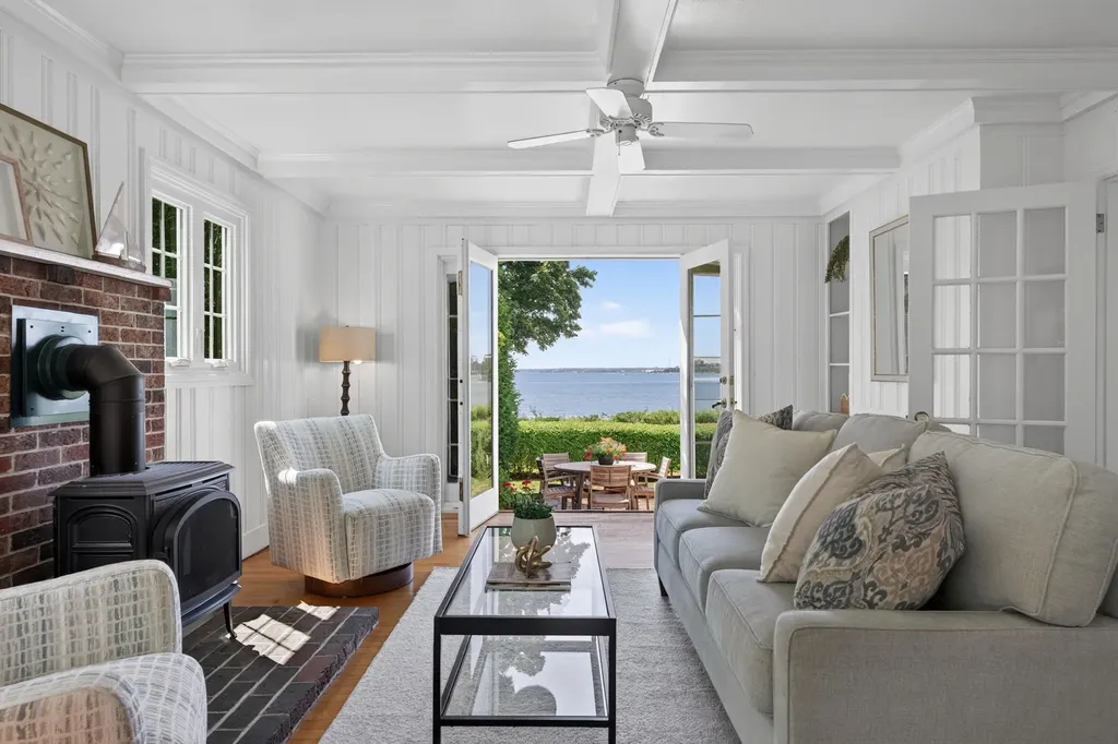 10 Bay Shore Drive Falmouth ME 04105