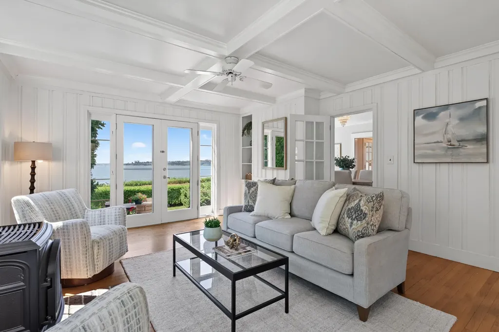 10 Bay Shore Drive Falmouth ME 04105