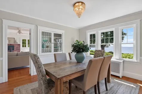 10 Bay Shore Drive Falmouth ME 04105
