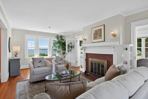 10 Bay Shore Drive Falmouth ME 04105